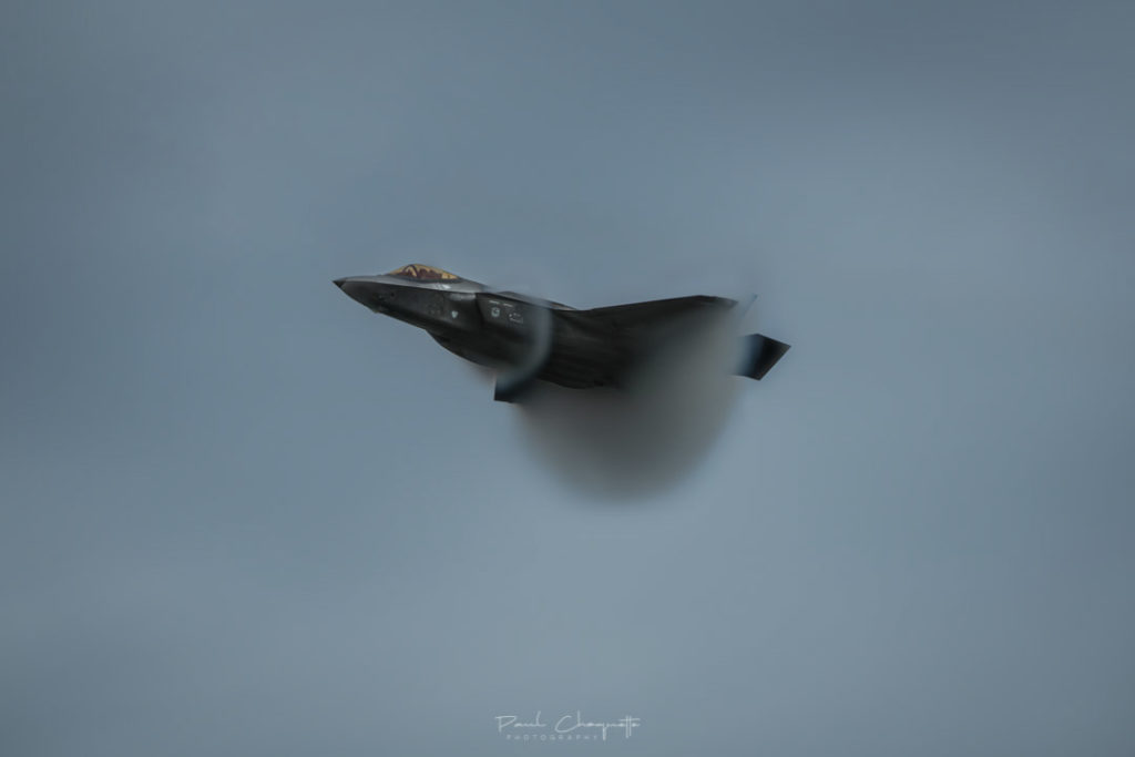 F22 Raptor approaching speed of sound
